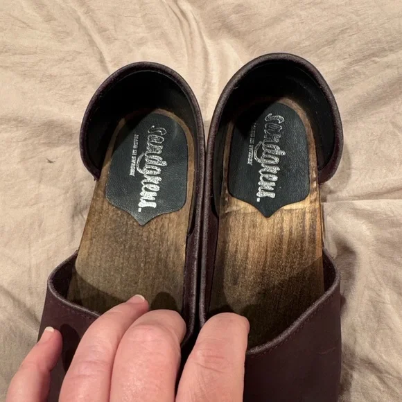 Sandgrens Leather Clogs - Picture 8 of 12